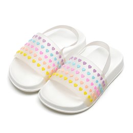 FT2635 KIDS WHITE HEART PRINT SLIDERS